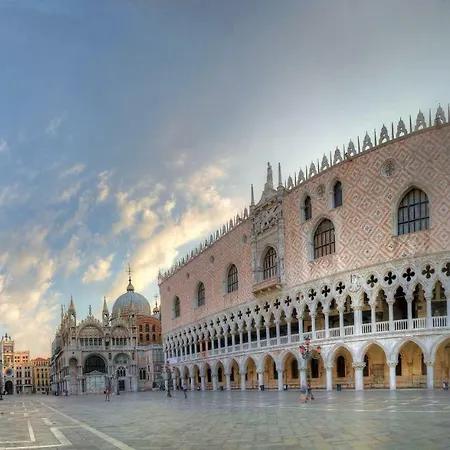 Zen Venice בית הארחה